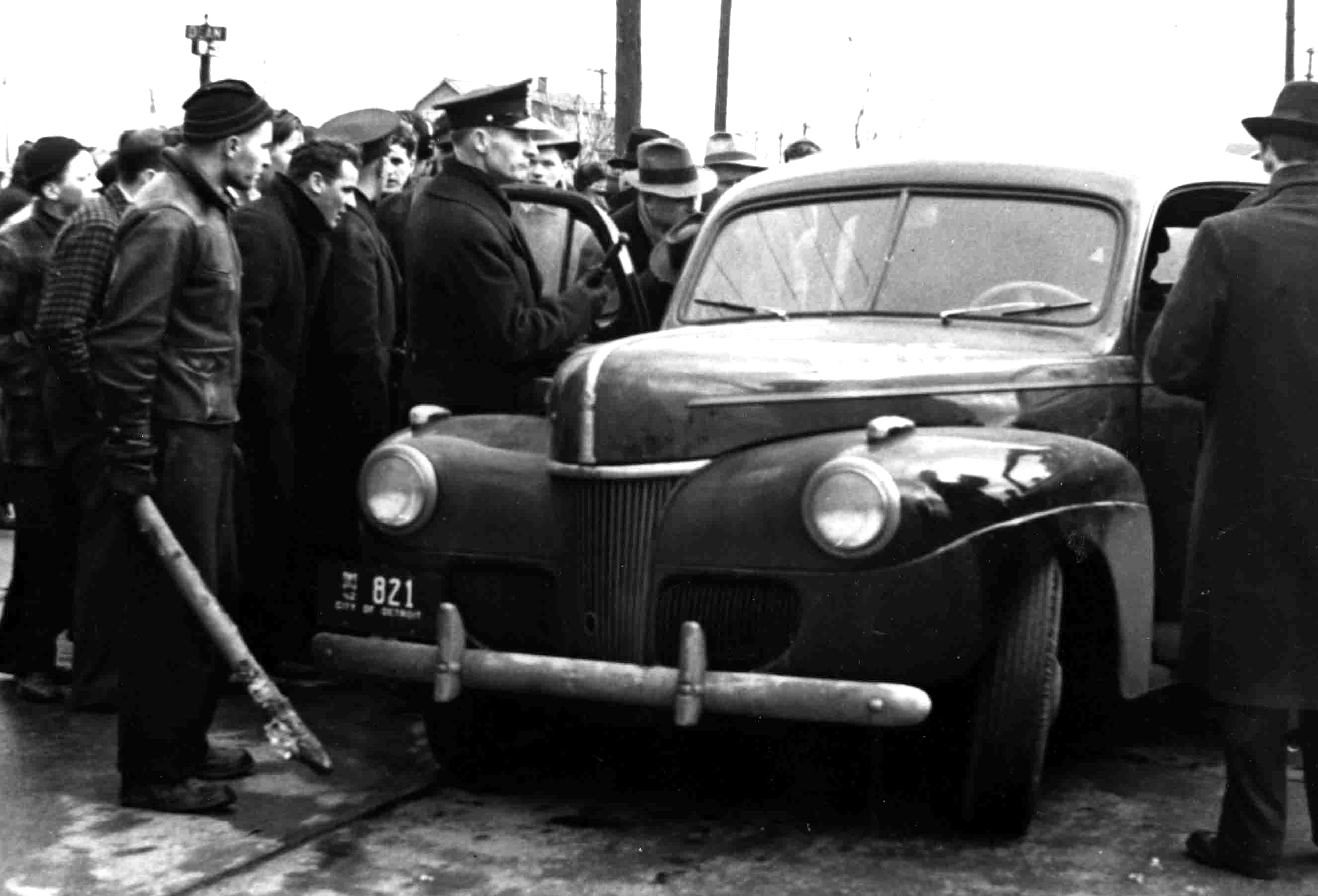 Sojourner Truth housing project; Detroit; 1942